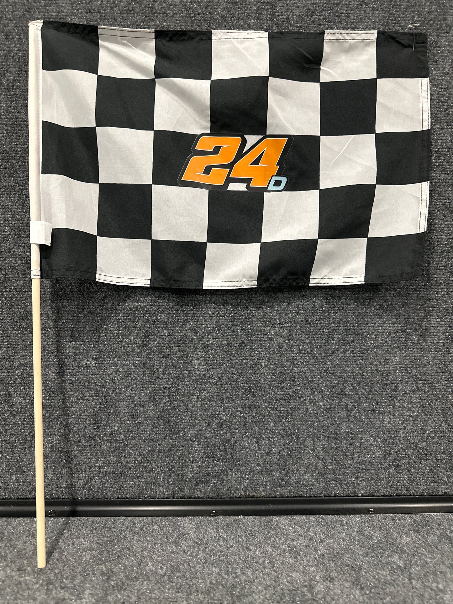24D Flag