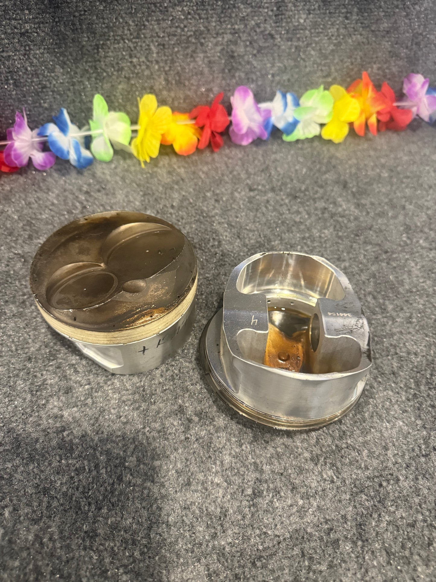 Piston